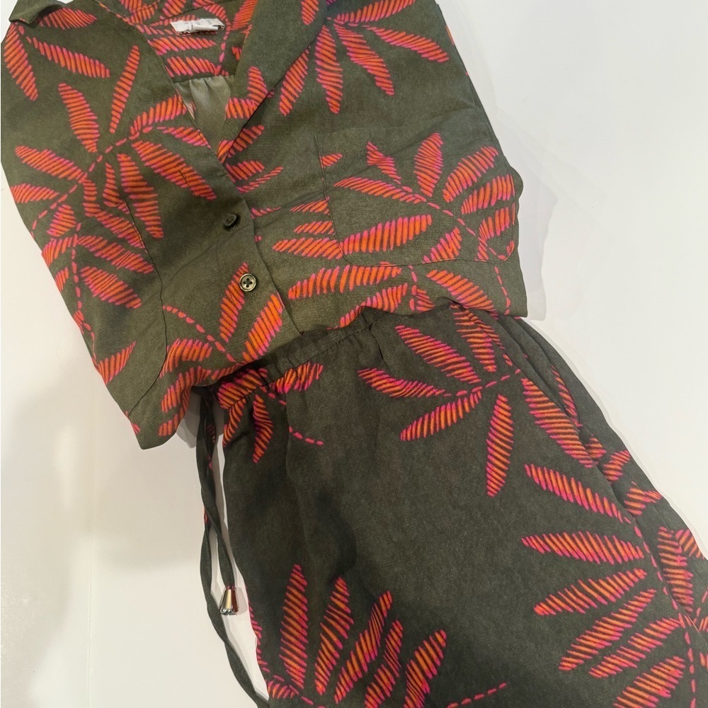A New Day Tropical Short Set - Picture 2 of 9